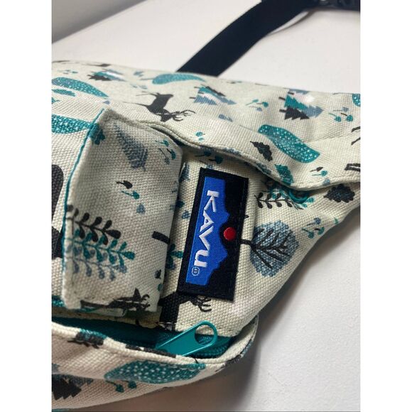 KAVU Mini Rope Bag Cozy Den Forest Animal Print Canvas Crossbody Sling NWT - Picture 5 of 7